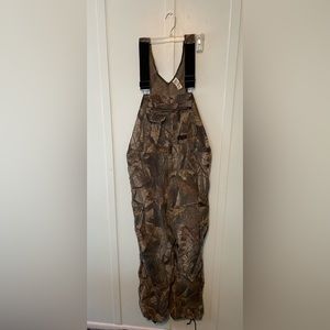 Realtree camouflage overalls, men’s size 32 regular